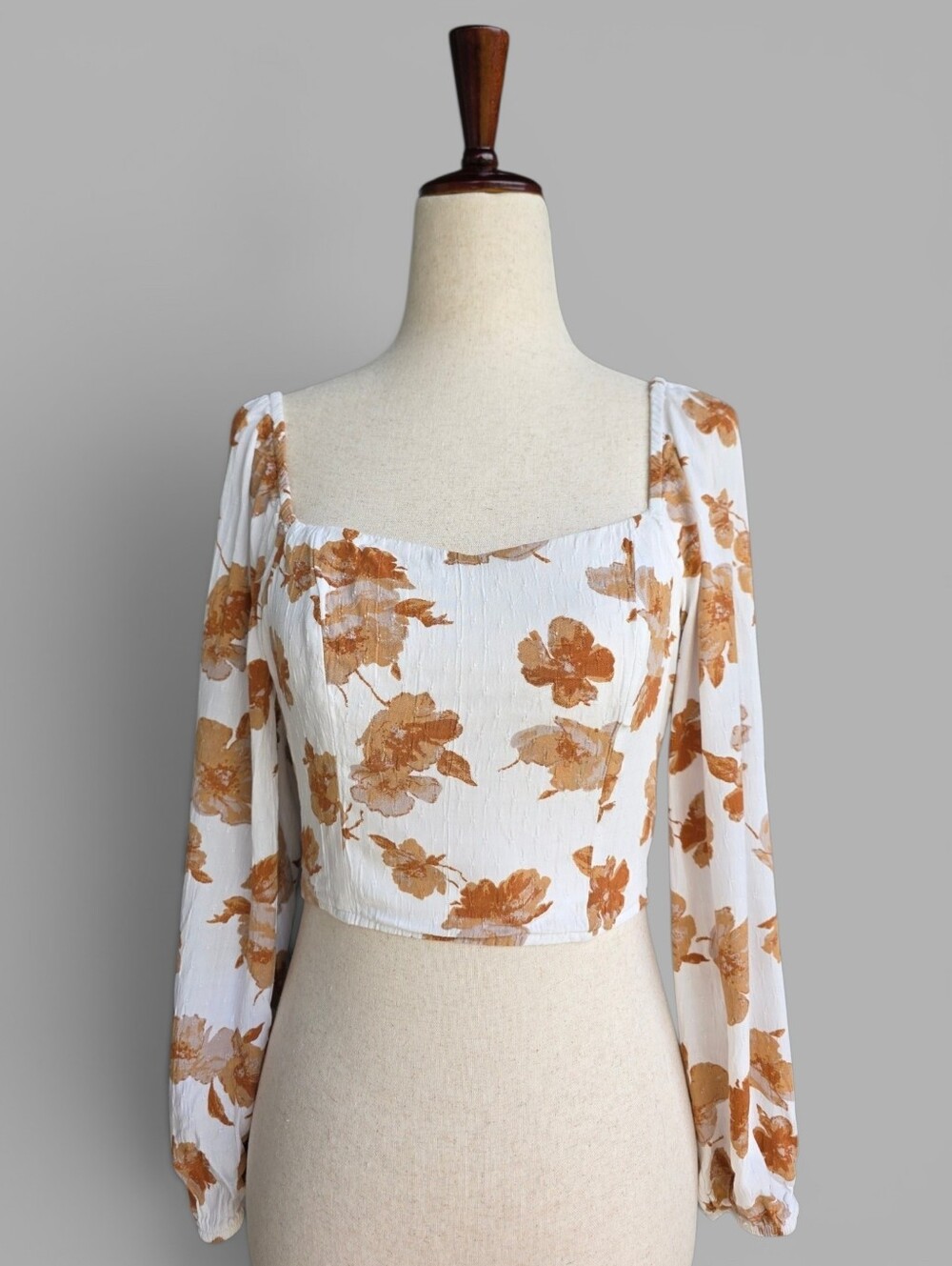 Altar'd State Floral Puff Sleeve Crop Top - White & Rust - Picture 2 of 6